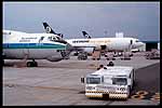 Il-76 und DC-10F